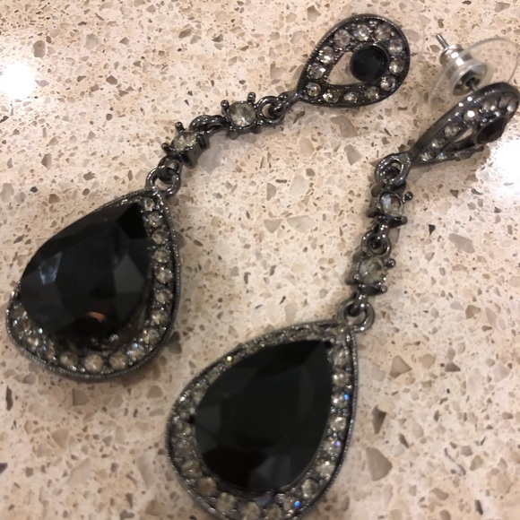 Black Earrings - Picture 3 of 3